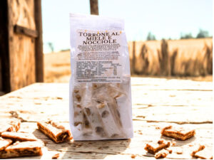 Torrone al Miele e Nocciole